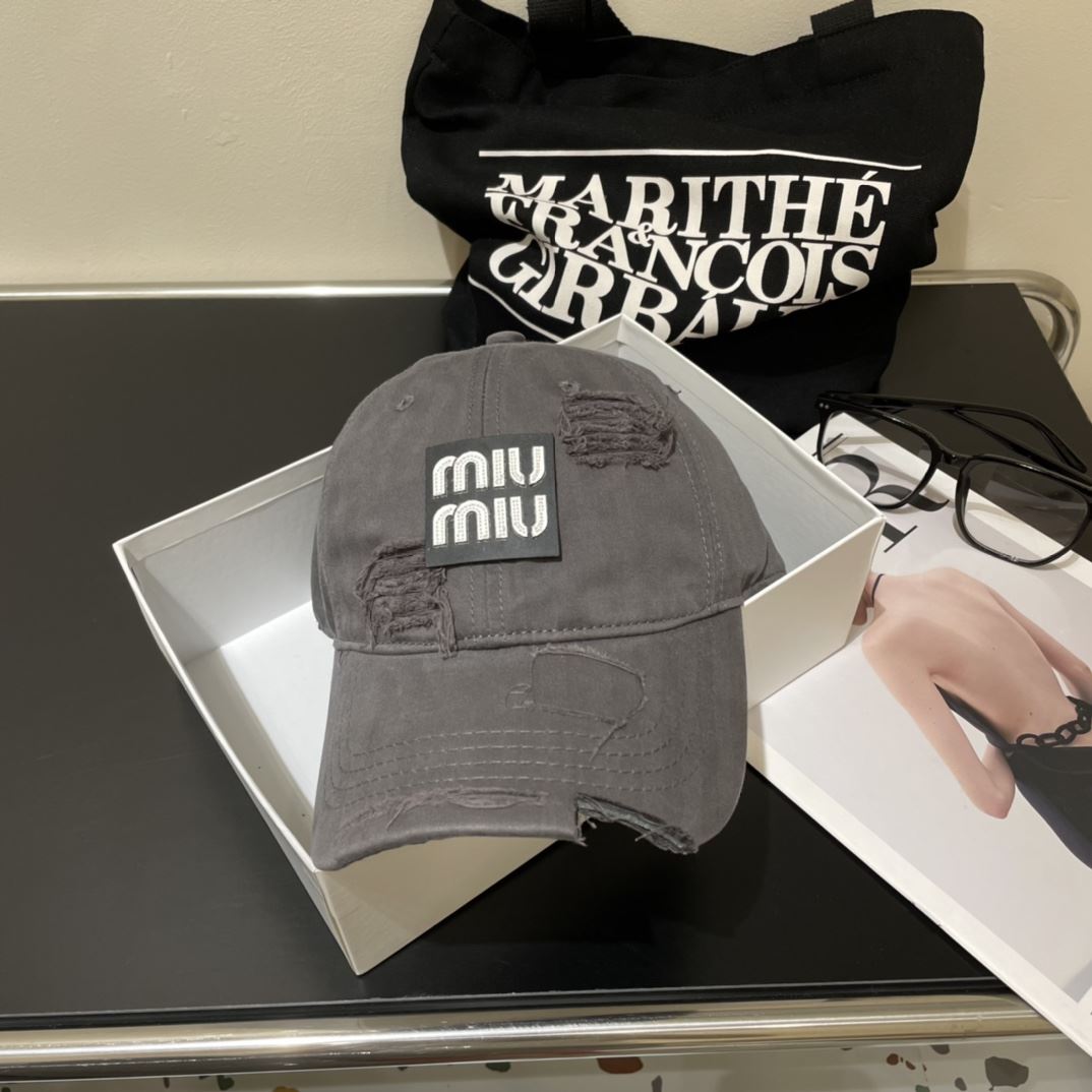 Miu Miu Caps